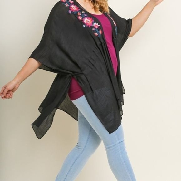 Boutique Umgee Womens Sheer Floral Lightweight Embroidered Tie Front Cardigan - Picture 3 of 8